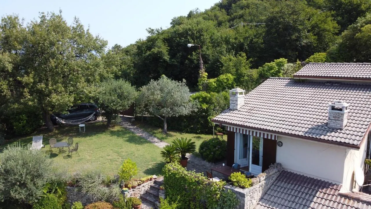 Casa Vacanze Mazurine10 Torri Del Benaco 0*,  Italien