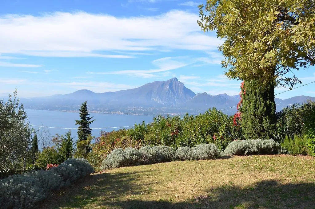 Casa Vacanze Mazurine10 Torri Del Benaco Ferienhaus